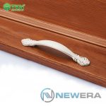 Tay nắm tủ hợp kim kẽm thiết kế sang trọng NE2303.128WG 3