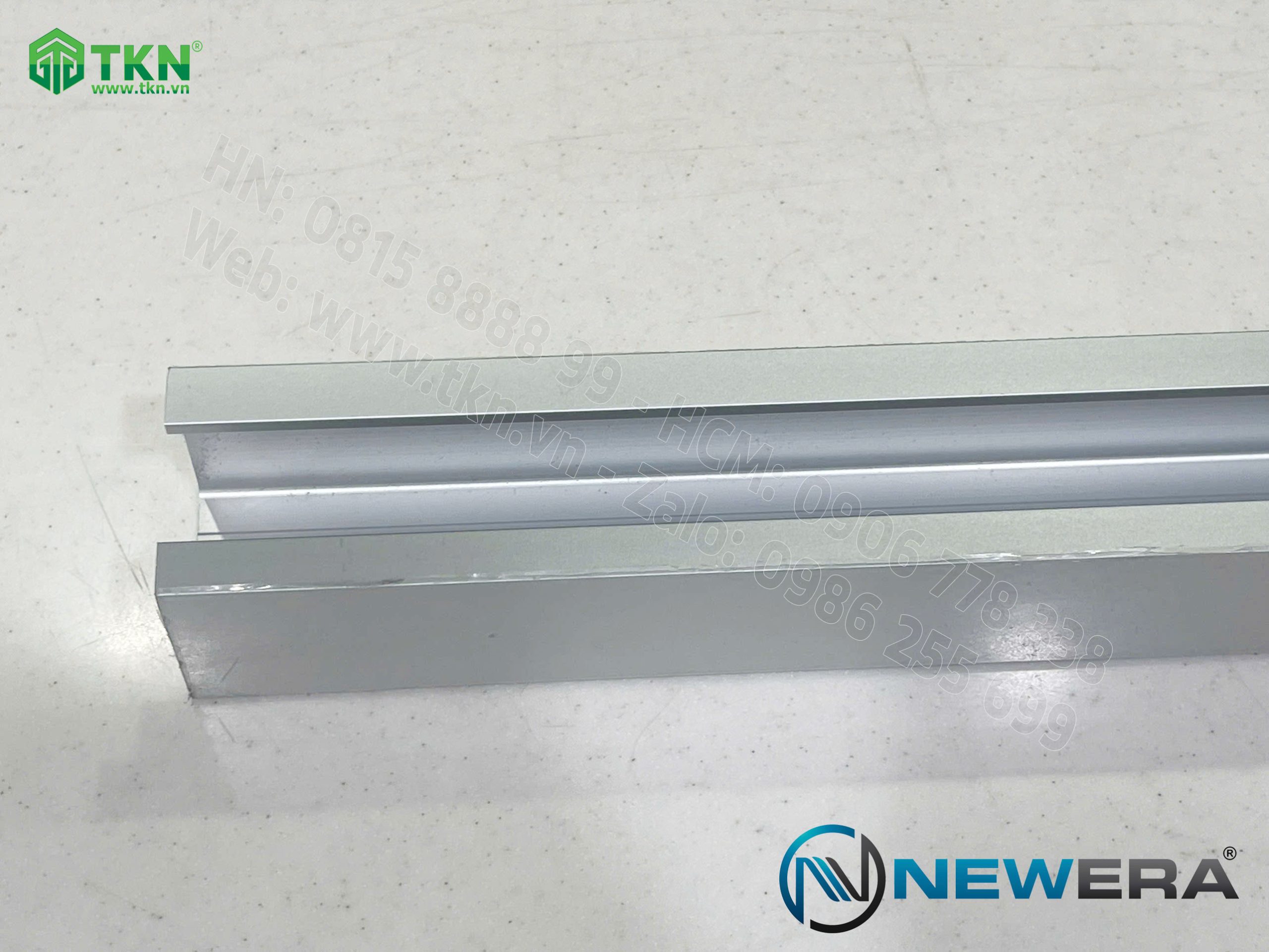 Ray cửa trượt gấp NewEra dài 3m dùng cho cửa gấp NE769GT2 4
