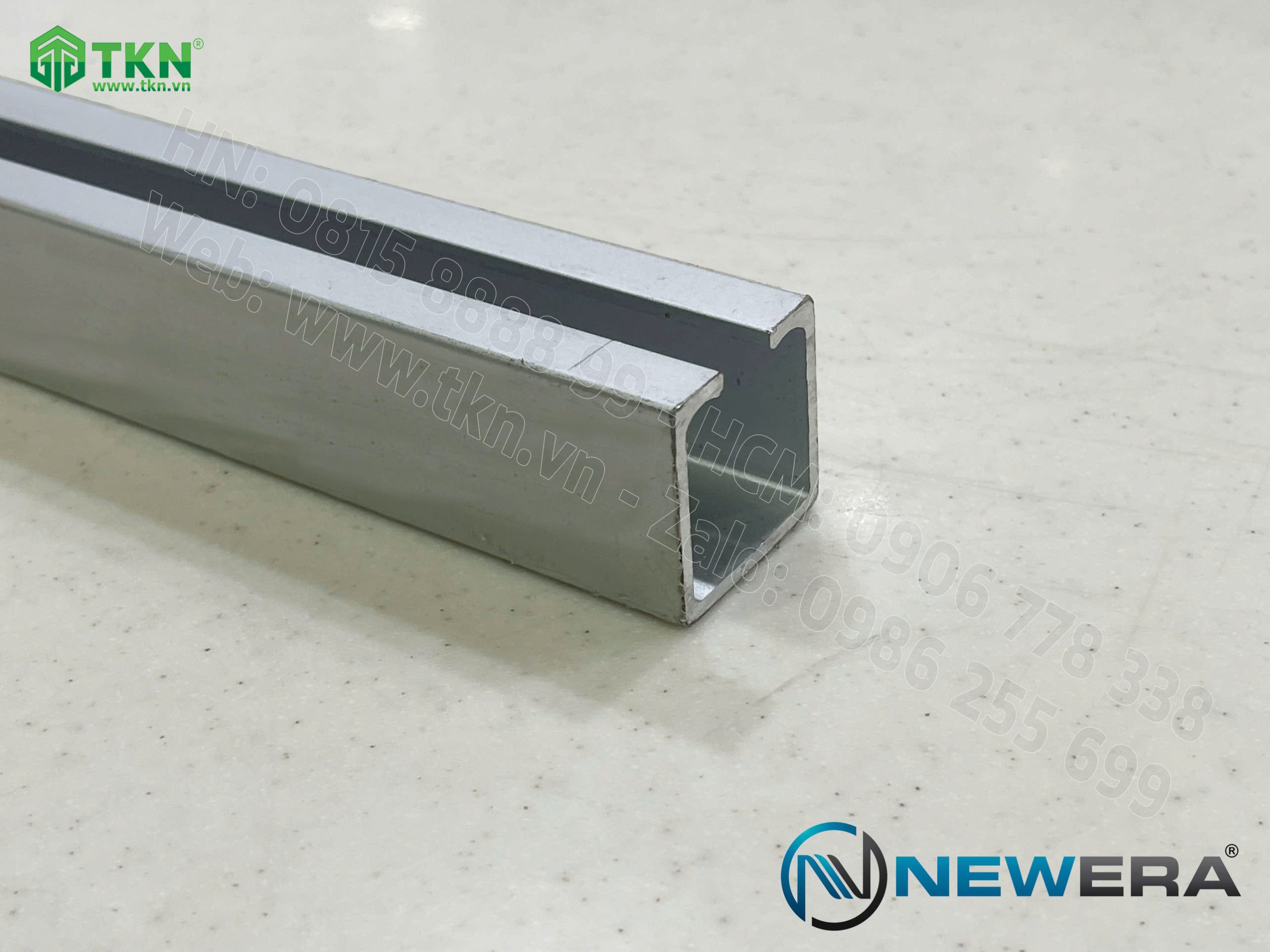 Ray trượt cửa gấp NewEra dài 2.5m ray trên NE801GT2 2