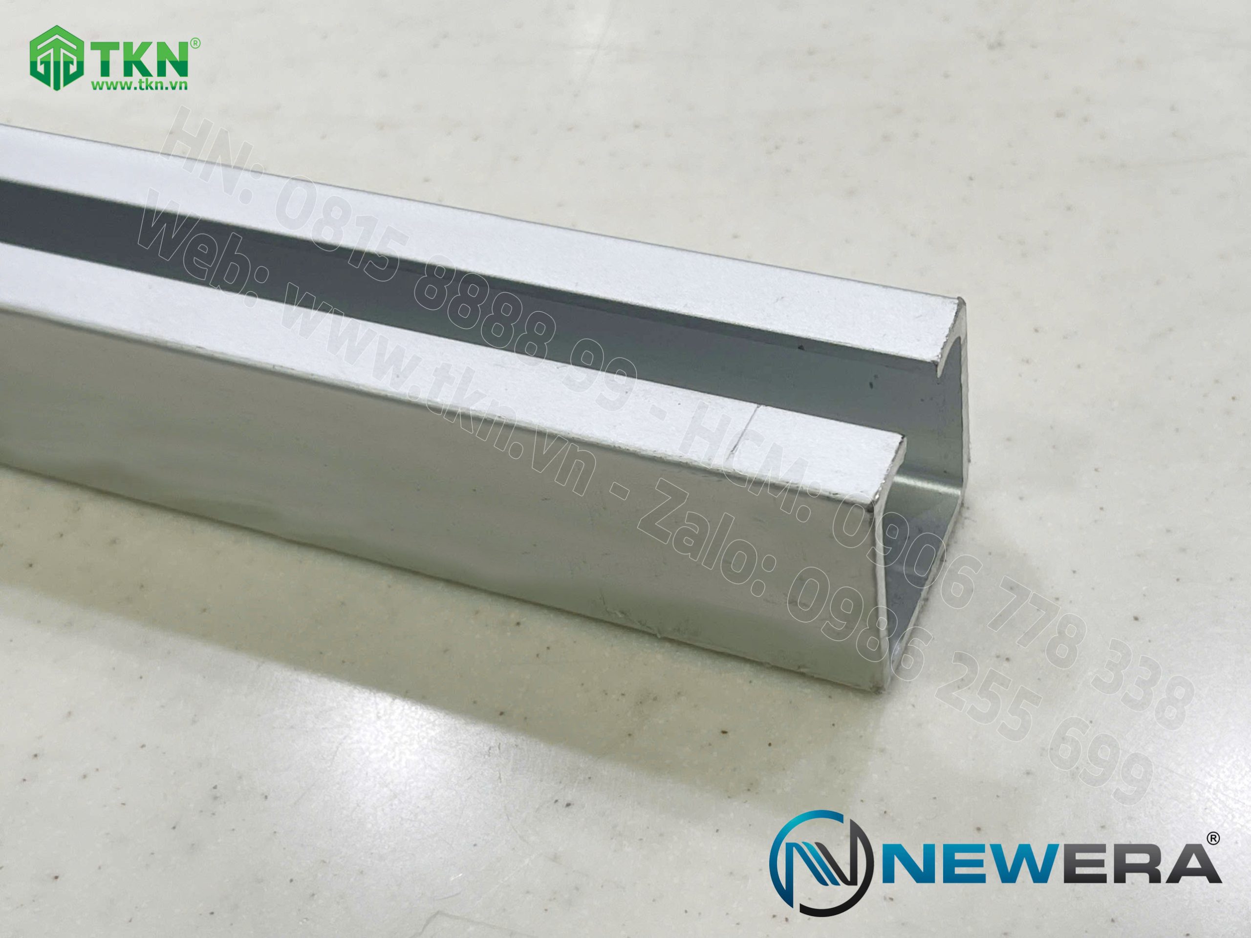 Ray trượt cửa gấp NewEra dài 2.5m ray trên NE801GT2 6
