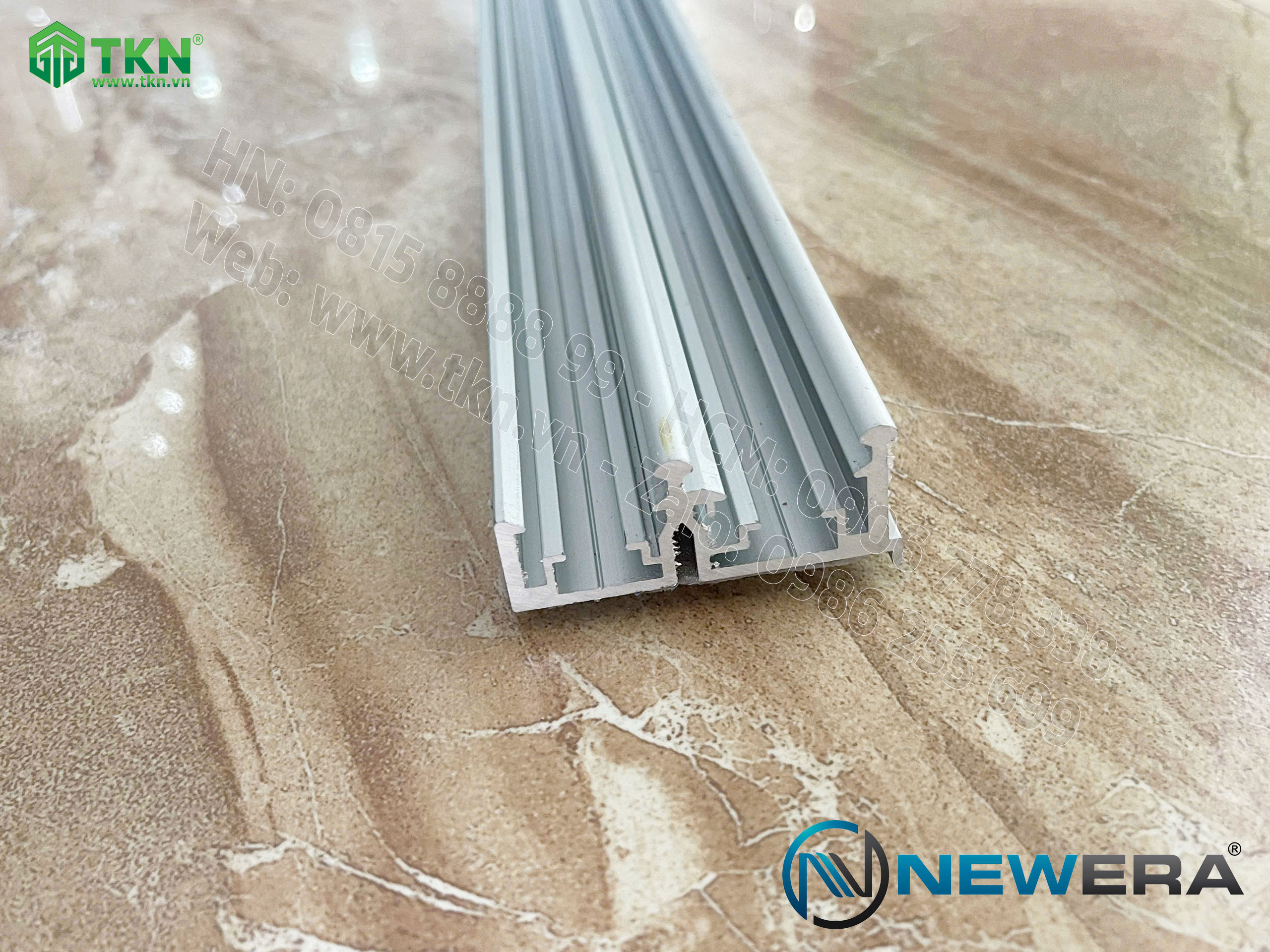 Ray trượt cửa lùa cánh phủ NewEra ray trên dài 2m NE787TT1