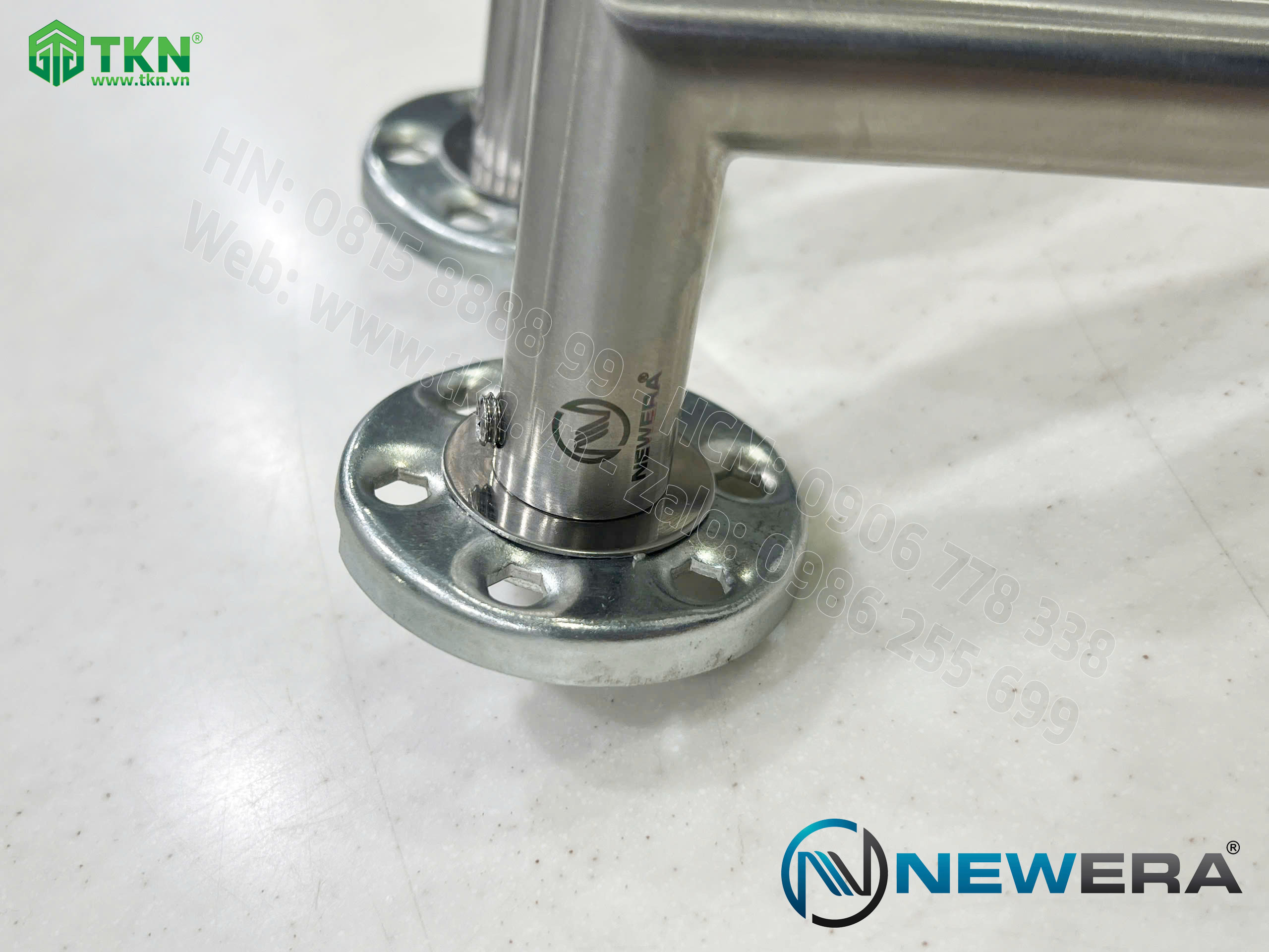 Tay gạt khóa cửa NewEra inox 304 TH123N 9