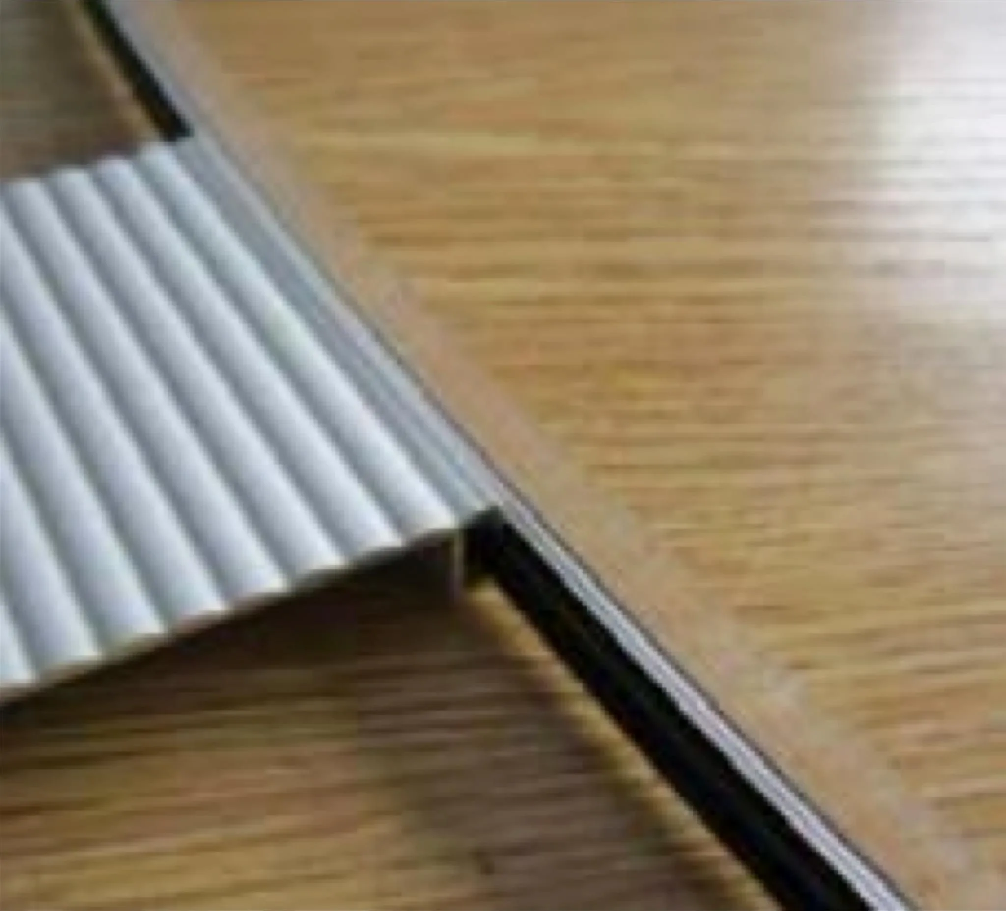 Chân nhựa màu đen NewEra với khóp dài 3m NE1600.3000