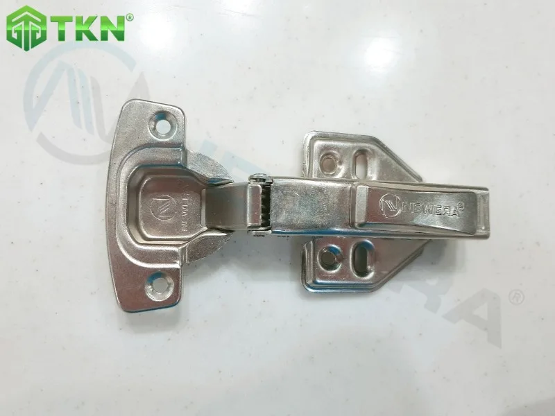 Bản lề 666A kích thước vừa vặn, kết cấu linh hoạt lắp ráp với nhiều loại cánh tủ