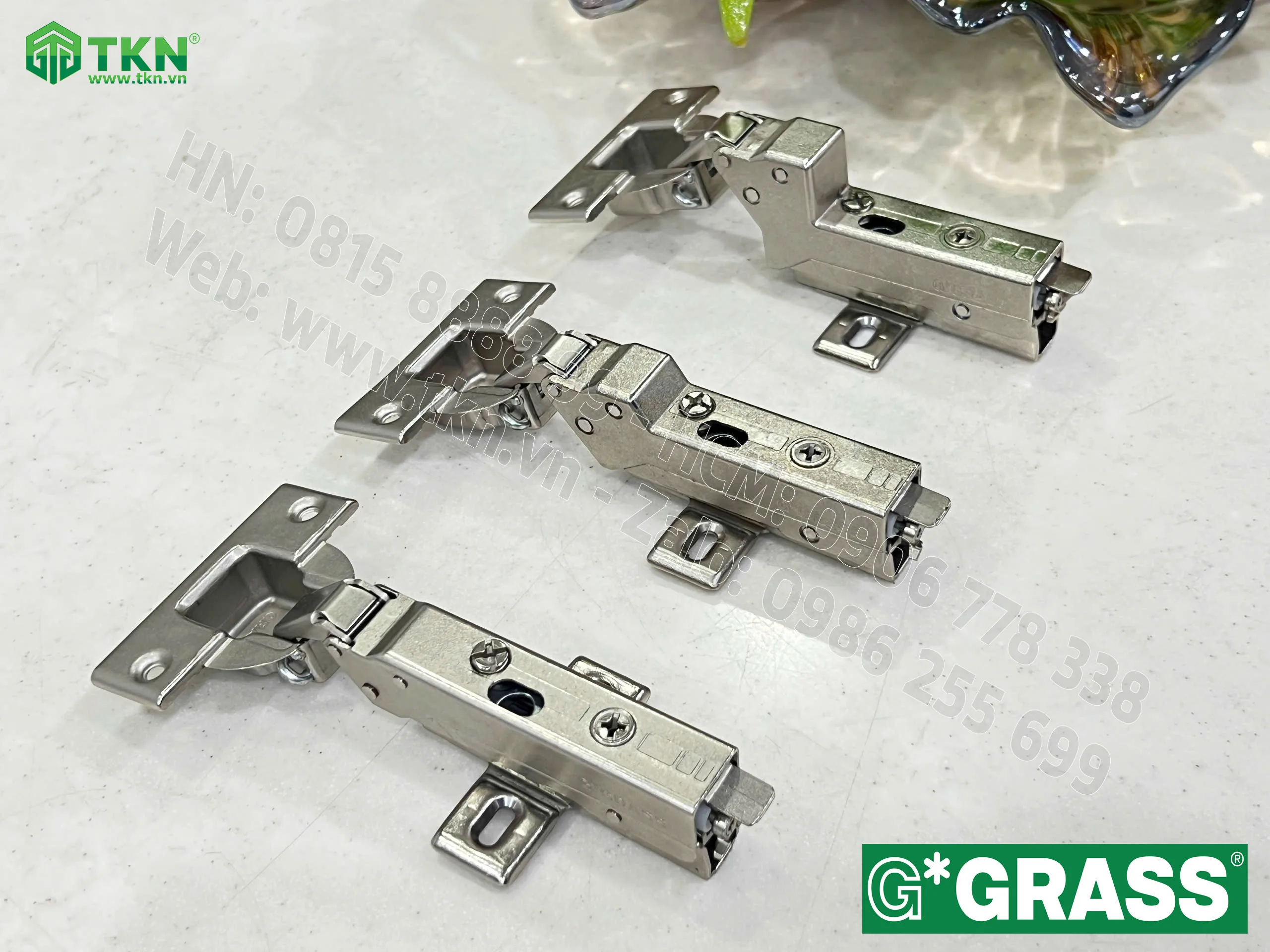 Bản lề bật Grass Tiomos cong vừa mở 110 độ TM11.0815S 11
