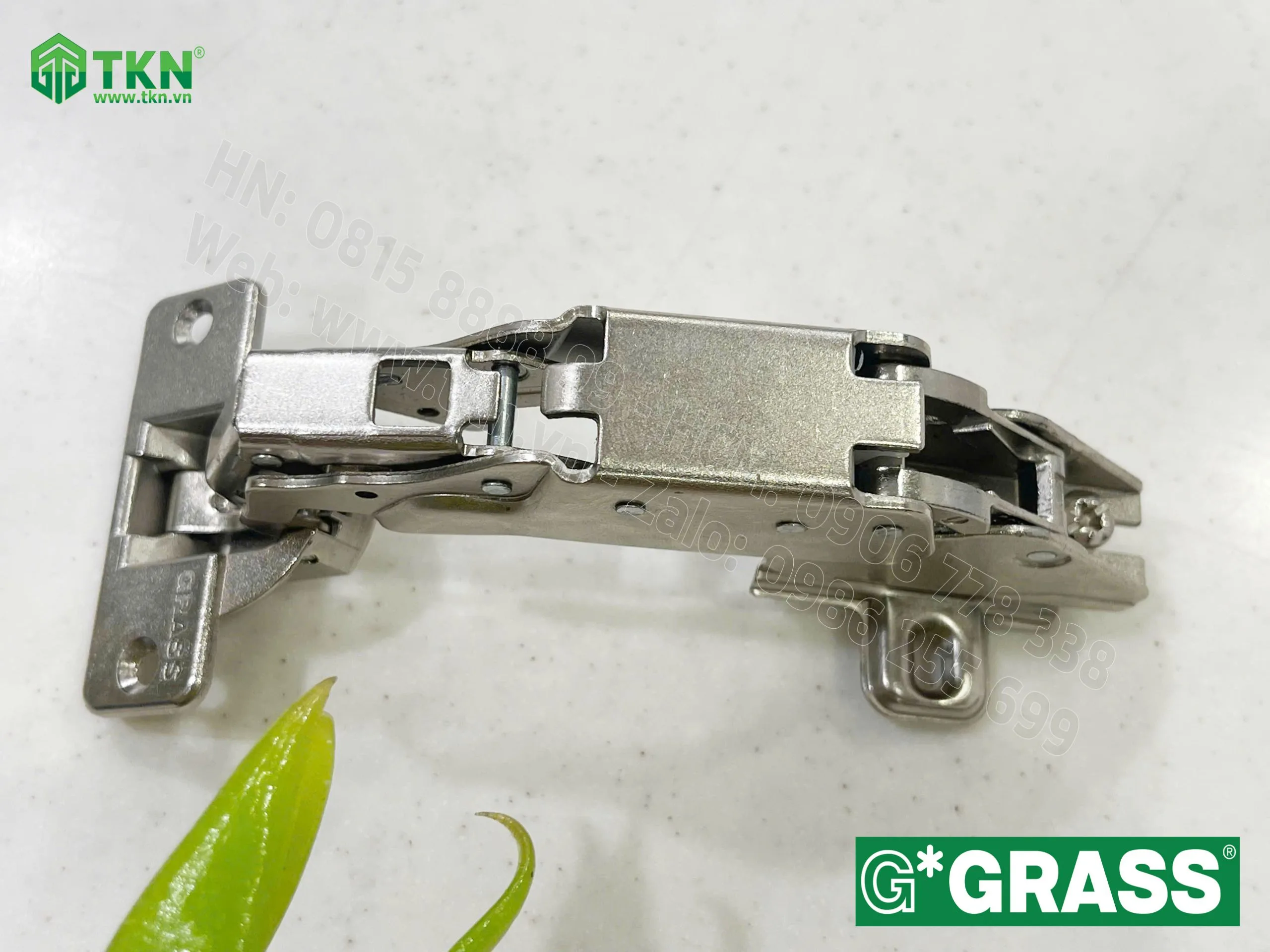 ban le lap thuong nexis slide on SSP650815 19 scaled