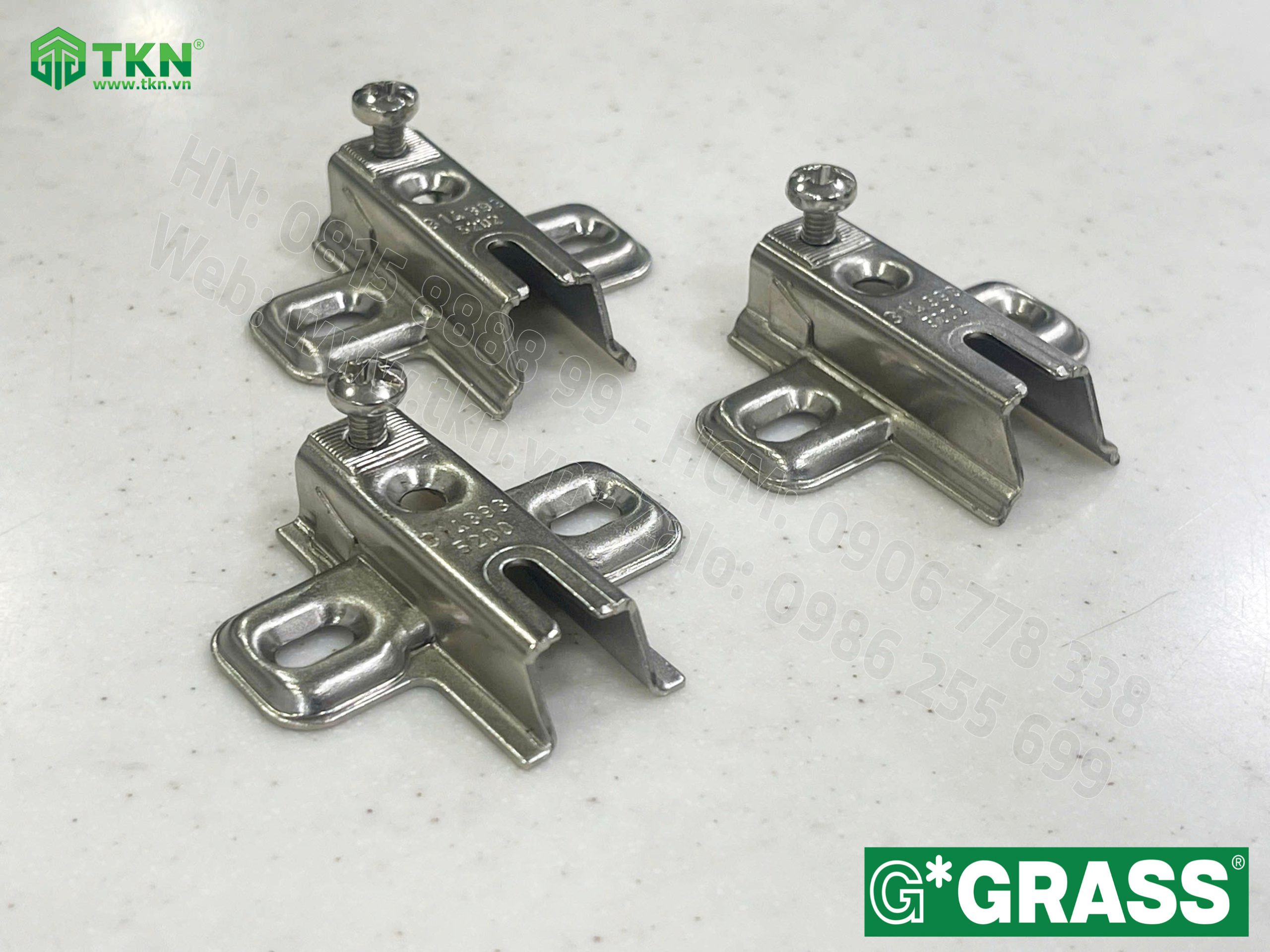 Đế bản lề tủ bếp Grass Nexis MP04.0015SSP lắp thường 4