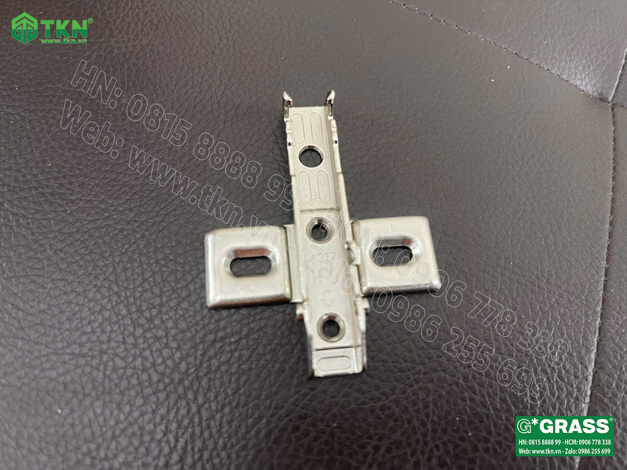 Đế bản lề tủ bếp Grass Tiomos MP11.0015TM lắp nhanh 4