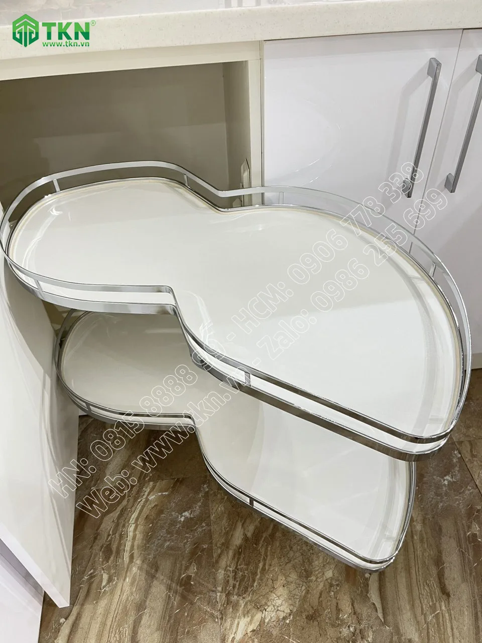 Mâm xoay hình lá mở 1/2 đáy melamine NE655.900CL NewEra 1