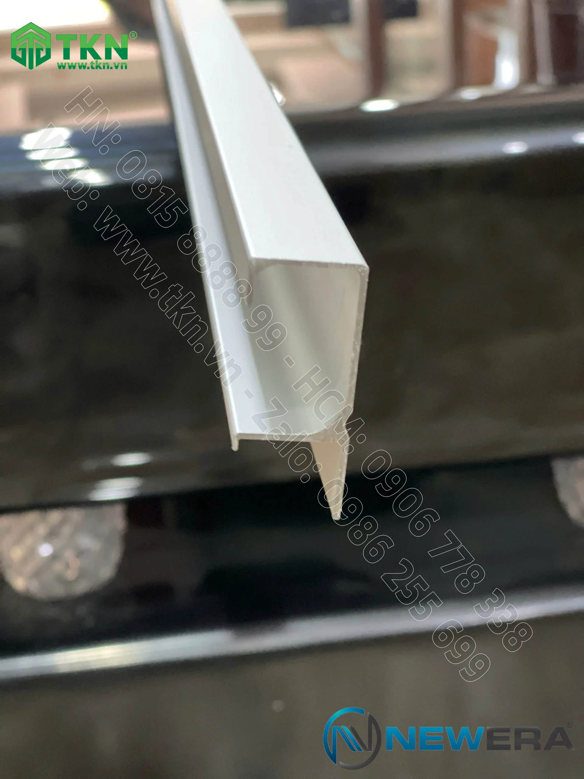 Tay nắm âm tủ hợp kim nhôm dài màu ánh bạc NE9999.3000SV 10