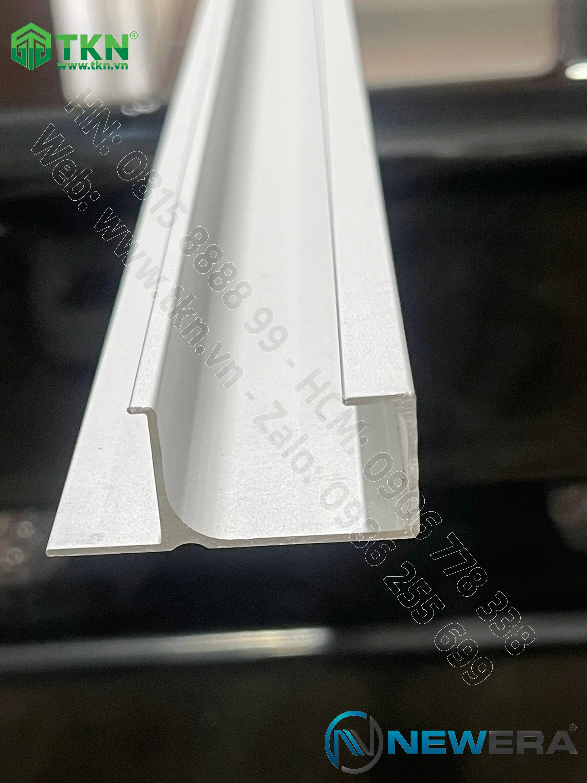 Tay nắm âm tủ hợp kim nhôm dài màu ánh bạc NE9999.3000SV 8