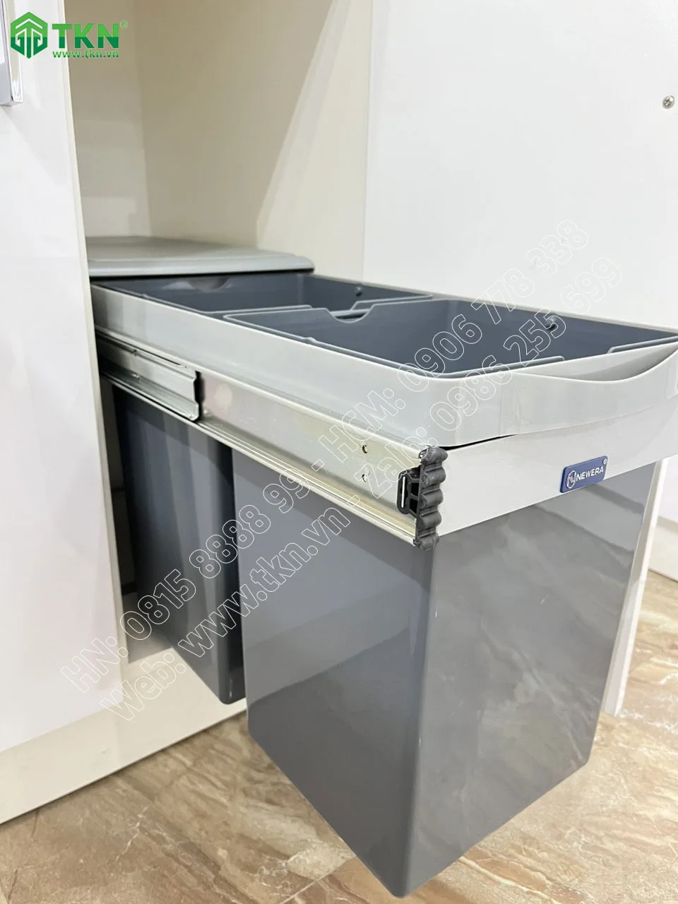 Thùng rác đôi cánh mở âm tủ NewEra dung tích 28 lít NE414.250