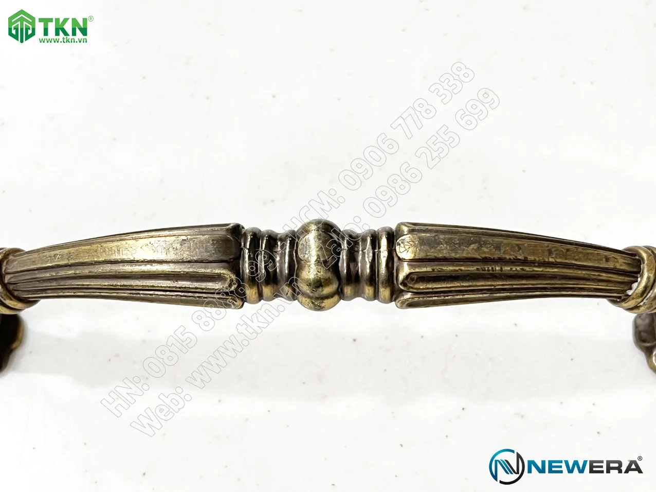 Tay nắm tủ hợp kim kẽm NE2760.128CF 8