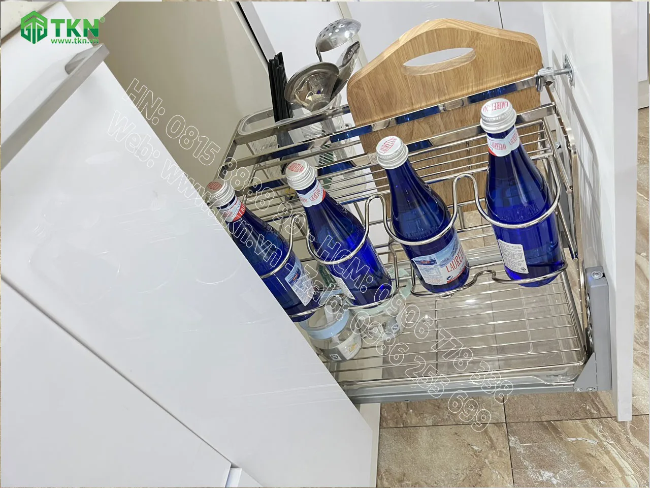 Giá dao thớt chai lọ inox 304 NE255.200 ray âm giảm chấn gắn liền 8