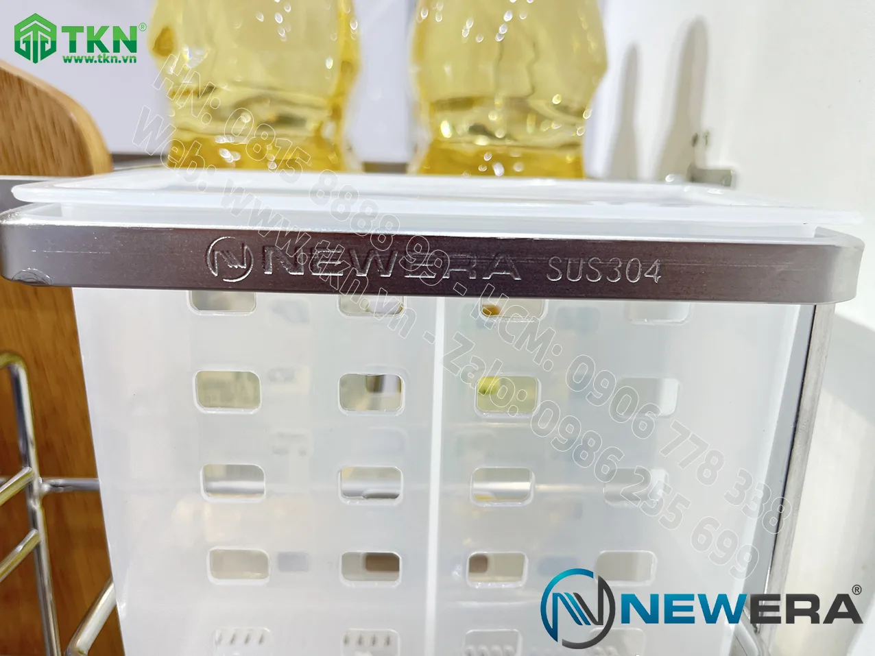 Giá dao thớt chai lọ NewEra nan dẹt inox 304 NE699.350P rộng 350mm 15