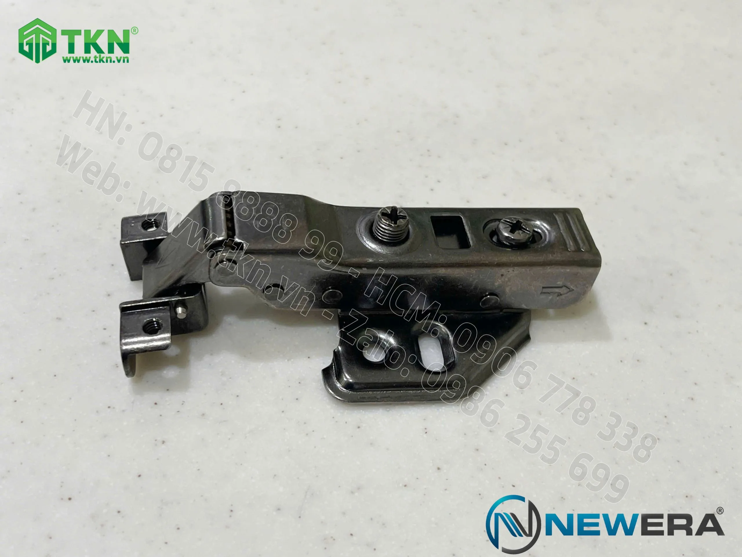 Bản lề cong vừa NewEra khung nhôm giảm chấn piston đồng dùng cho cánh kính khung nhôm 399B