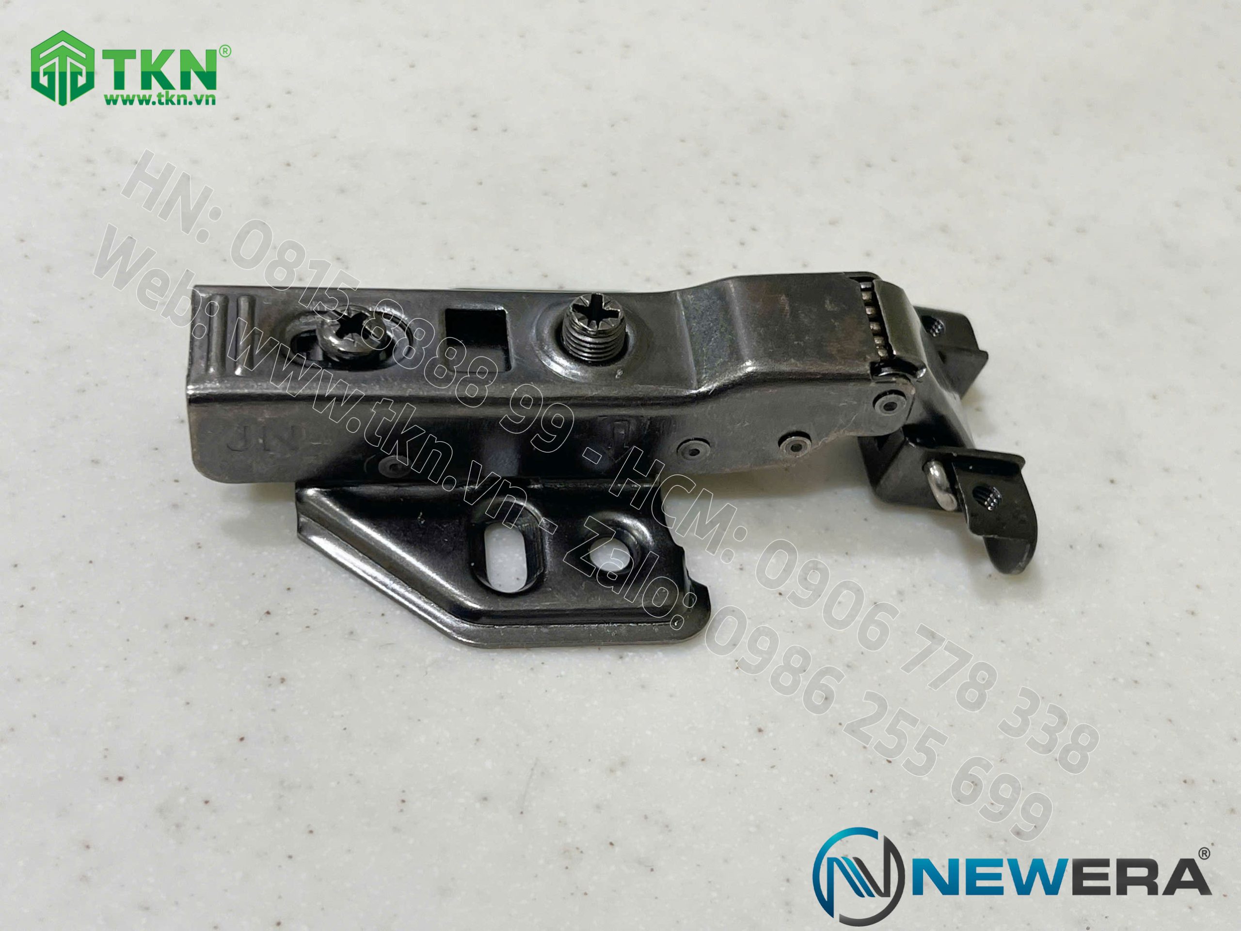 Bản lề cong vừa NewEra khung nhôm giảm chấn piston đồng dùng cho cánh kính khung nhôm 399B 2