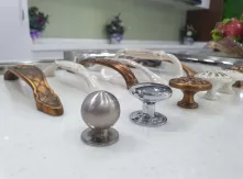 Tay nắm tủ NewEra: Nâng tầm sang trọng & tiện nghi cho nội thất hiện đại