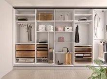 Tủ quần áo hoàn hảo với thanh chống cong NE026X2 đỉnh cao và giá treo quần áo di động NE3569.383 từ NewEra