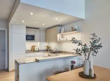 10 Giải Pháp Thiên Tài Cho Bếp Nhỏ Dưới 6m2: Tăng Gấp Đôi Không Gian Lưu Trữ