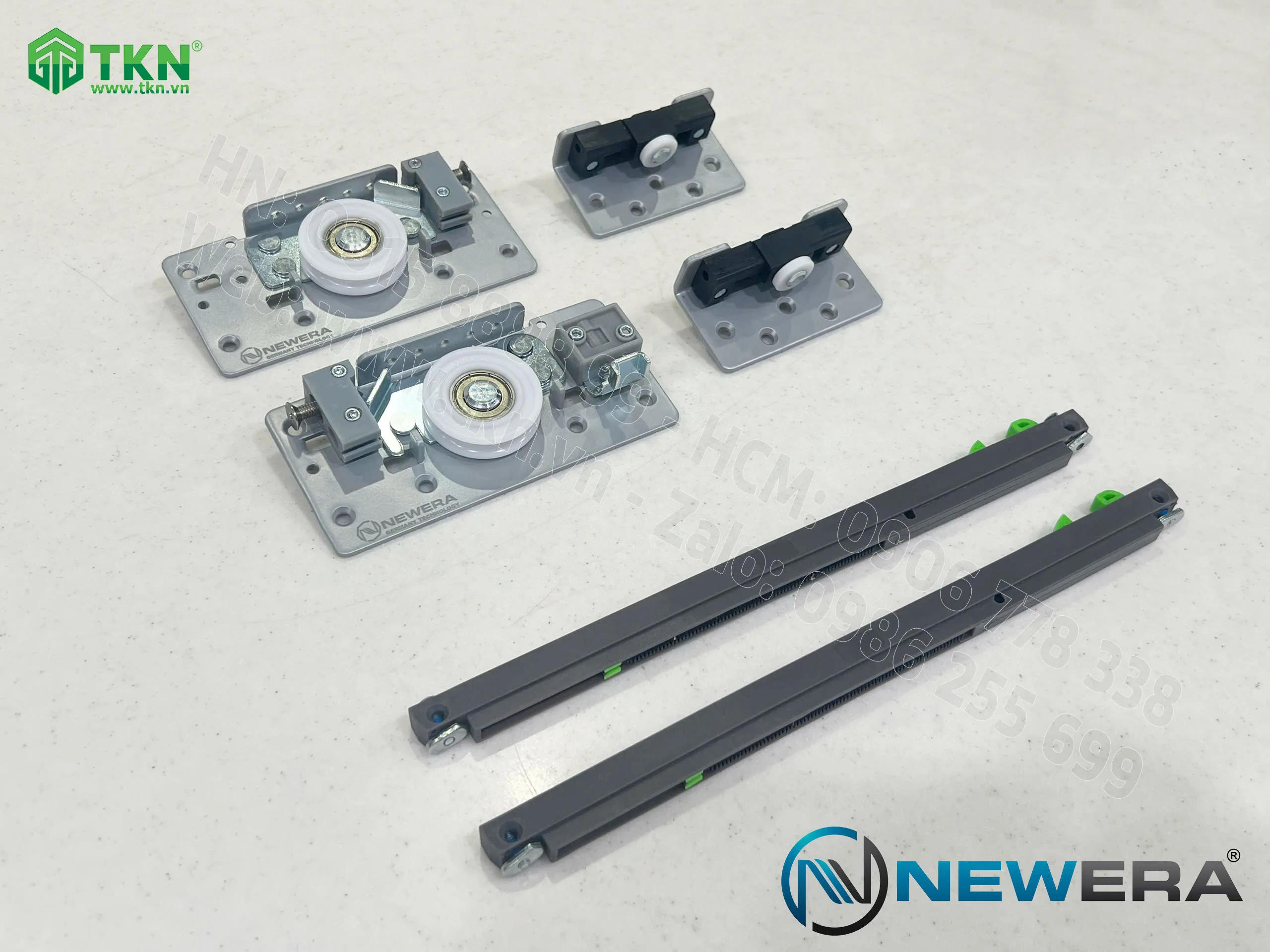 Phụ kiện cánh trong cửa lùa NewEra có giảm chấn tải trọng 70kg NE445IS 4