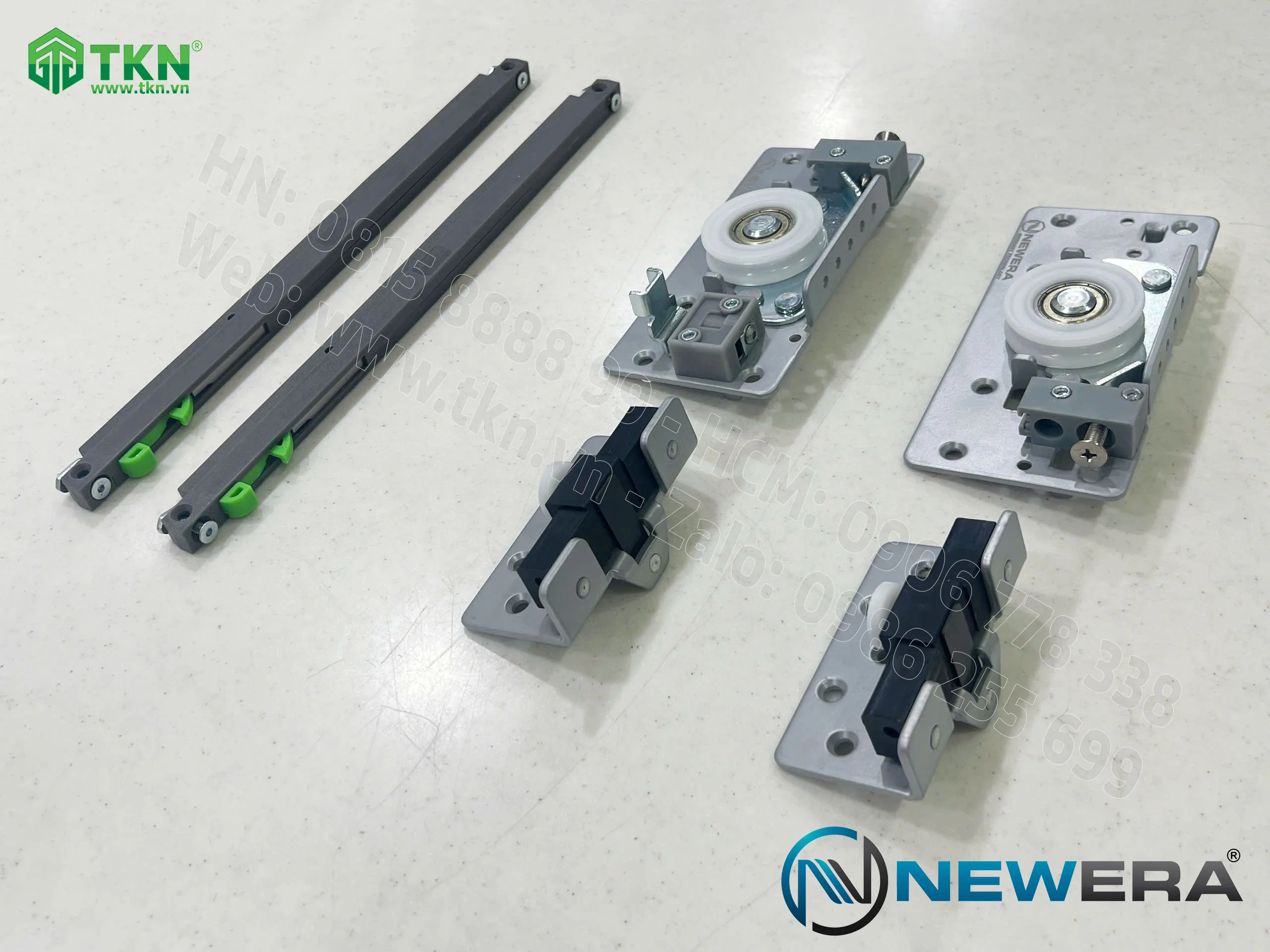 Phụ kiện cánh trong cửa lùa NewEra có giảm chấn tải trọng 70kg NE445IS 2