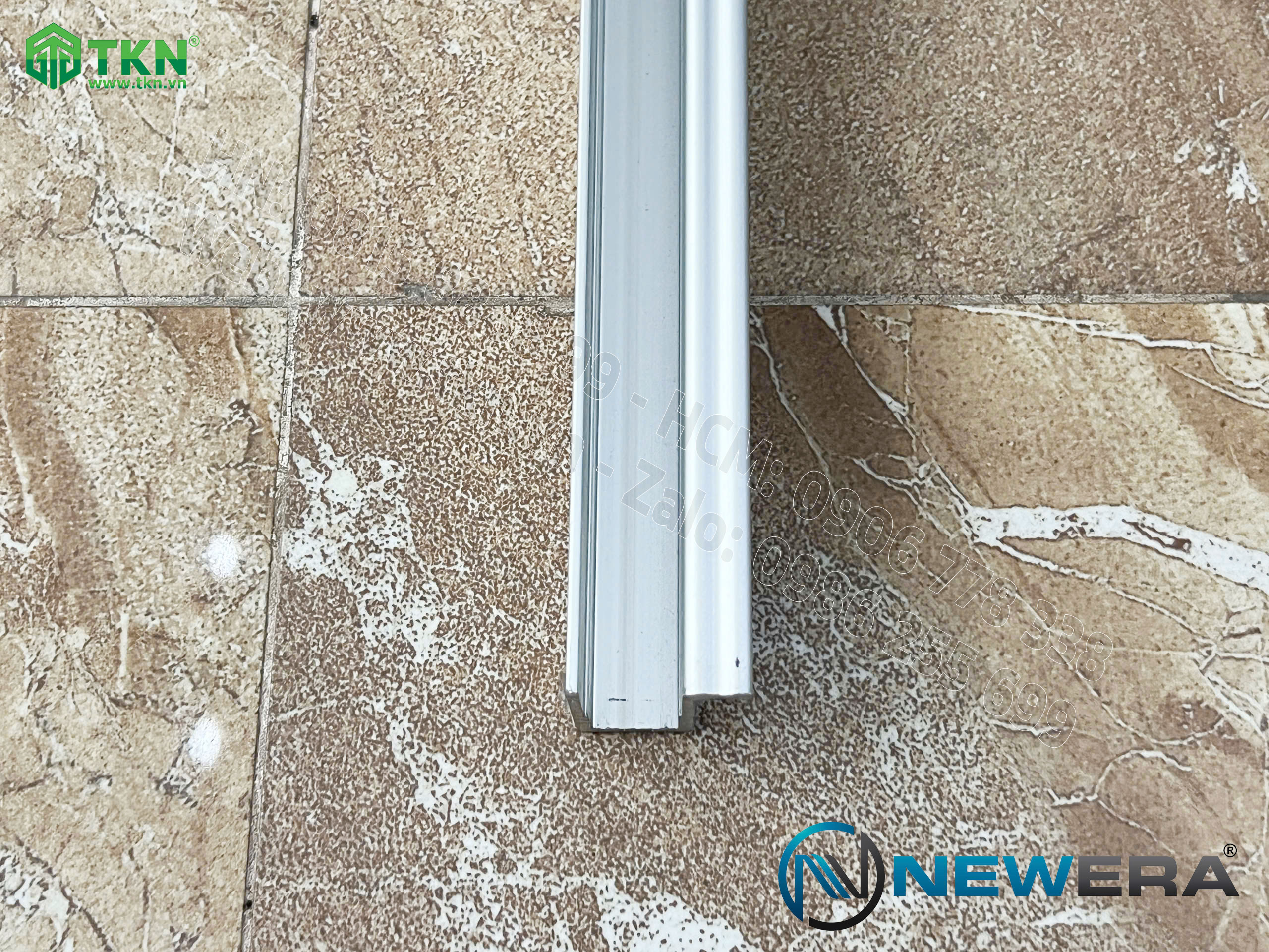 Ray trượt dưới cho cửa cánh gấp 2m NewEra NE782BT1 6