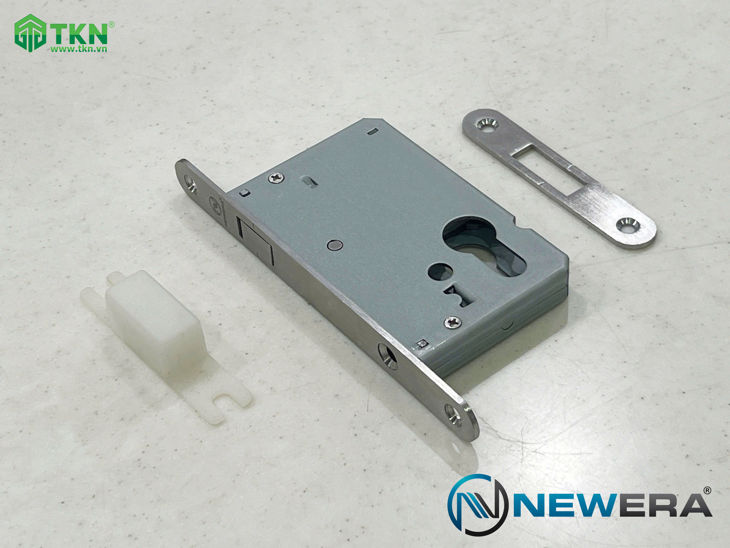 than khoa cua newera NE5050SD 1