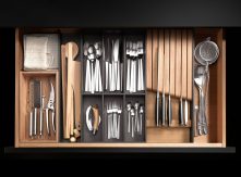 Checklist Của Chuyên Gia: 7 Chi Tiết Vô Hình Định Nghĩa Một Căn Bếp Thực Sự Đẳng Cấp
