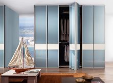 Giải Pháp Góc Tủ Hoàn Hảo: Phân Tích Sâu Hệ Cửa Gấp Tủ Áo NewEra NE324C Và Ray Đồng Bộ