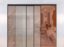 Cửa Lùa 1 Cánh, 2 Cánh (Bypass) và Đồng Tốc 3 Cánh: Phân Tích Chuyên Sâu Về Trải Nghiệm Người Dùng và Hiệu Quả Không Gian