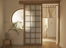 Ưu Điểm Của Ray Nhôm Định Hình NewEra Trong Việc Triệt Tiêu Tiếng Ồn Và Tối Ưu Vận Hành Cửa Lùa